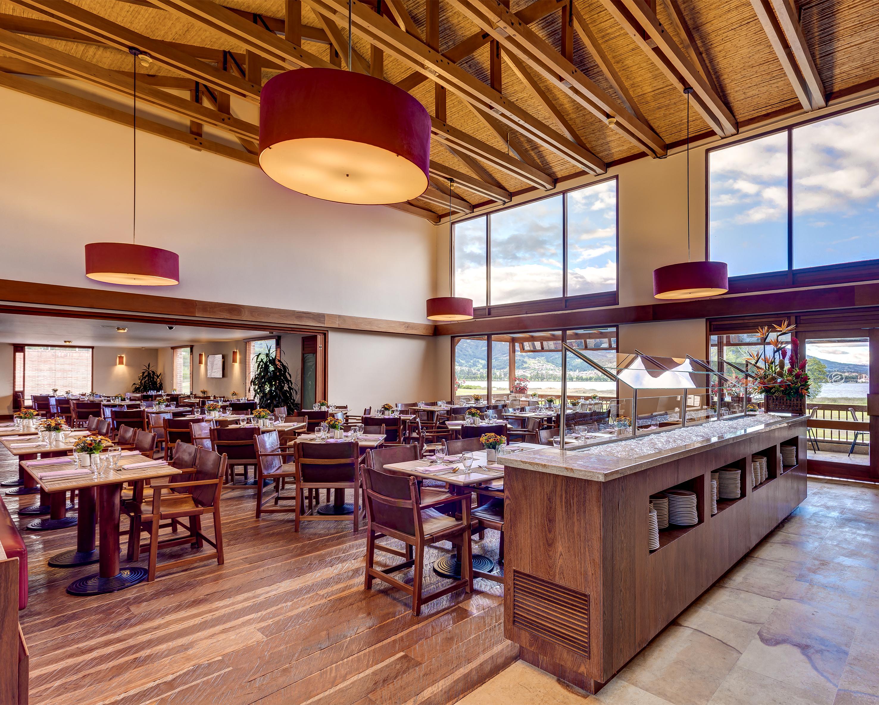 Estelar Paipa Hotel Spa&Y Centro De Convenciones Restaurante foto The interior of the restaurant